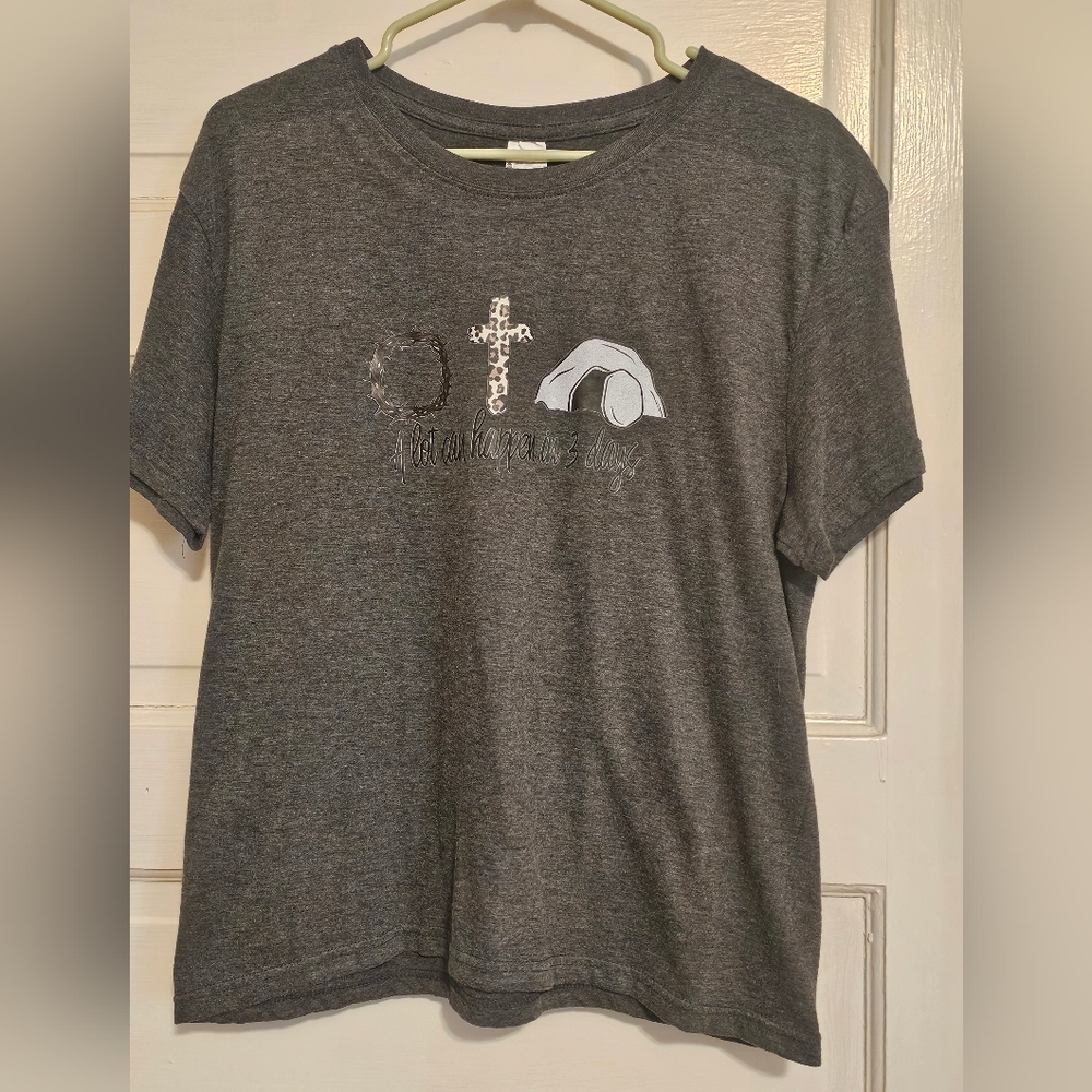 Easter Christian T-Shirt Large  * 4/$20 *
